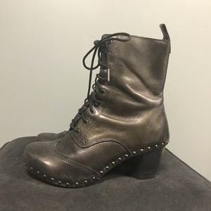 Dansko boots size 8 black